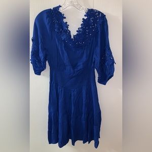 024 Gianni Bini blue dress